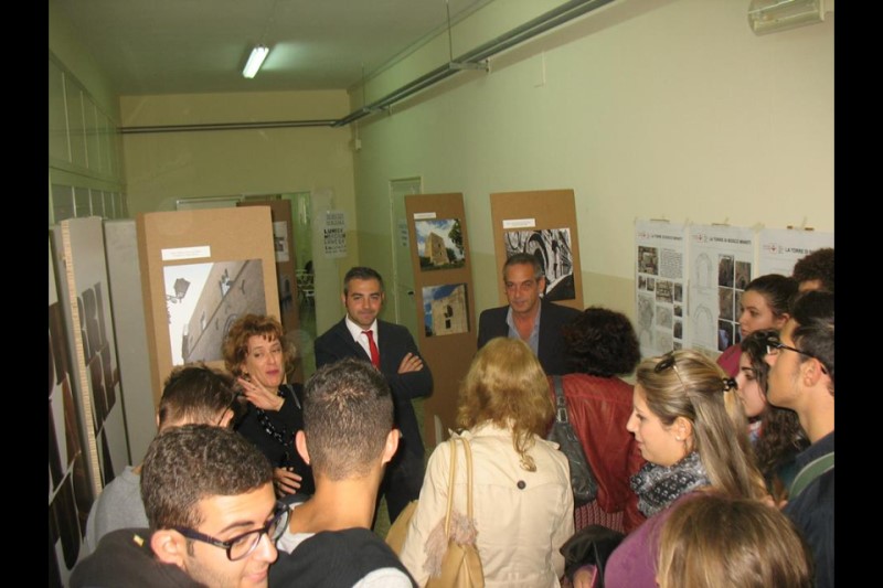 Siracusa: la mostra “Le torri di Aretusa” alla sede del Cdq Akradina