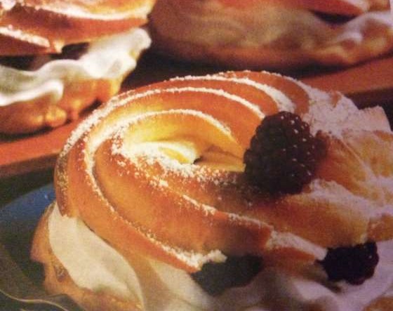 Cucina che vai… natura che trovi: “anelli con panna e more”