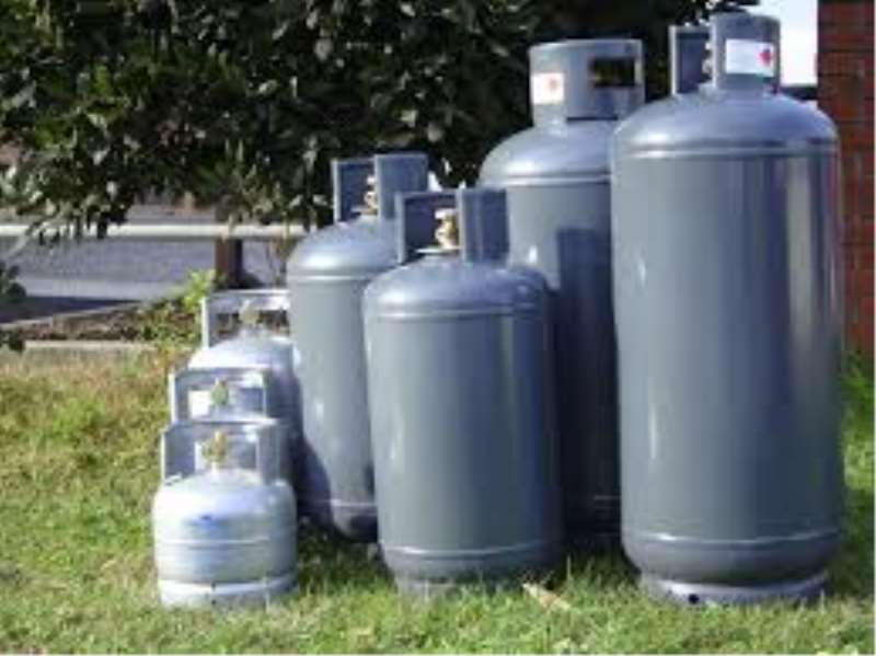 Denunciata una donna per detenzione di bombole gpl