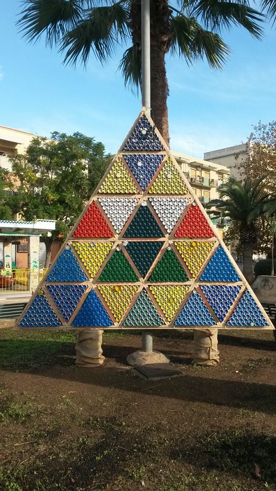 Siracusa: ripristinato l’ecoalbero danneggiato in piazza Leonardo Da Vinci