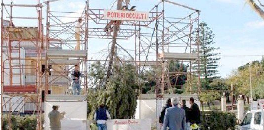 rosolini-albero-natale-capovolto-SIRACUSATIMES