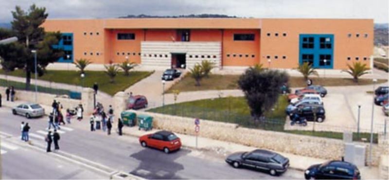 Palazzolo: un’ondata di freddo colpisce l’Istituto Alberghiero e Tecnico privo di riscaldamento. Gli studenti chiedono una soluzione