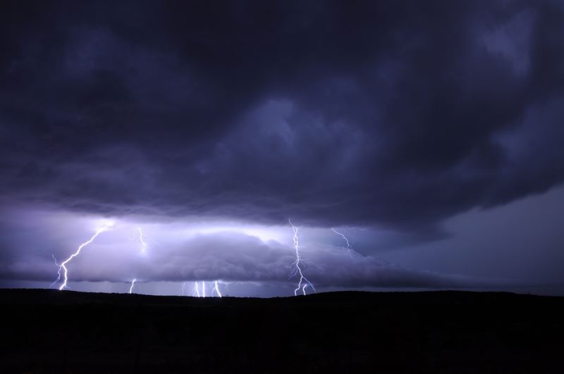 Sicilia: temporali, forte vento e mareggiate previsti per la giornata di domani