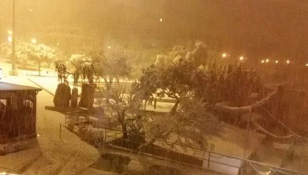 Siracusa: fiocchi di neve accolgono il 2015. Nuove previsioni per la giornata di domani