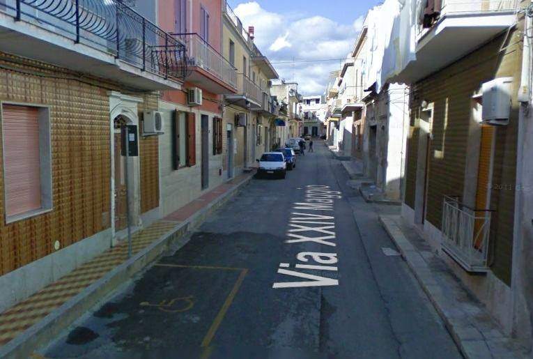 Avola: auto incendiata in via XXIV Maggio