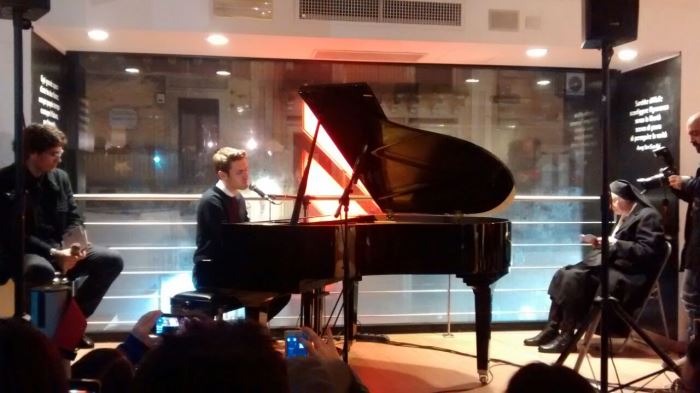 Catania: Giovanni Caccamo incanta la Feltrinelli della città etnea