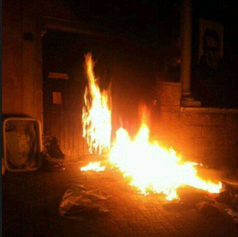 Siracusa: incendiato portoncino d’ingresso di un’attività commerciale