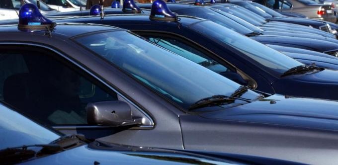 La spending review sulle auto blu non funziona in Sicilia. Ancora numeri troppo alti