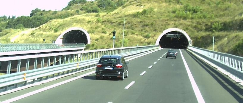 Vinciullo, Mandolfo e Pancari: “Si ripristini l’illuminazione nelle gallerie killer” della Catania – Siracusa