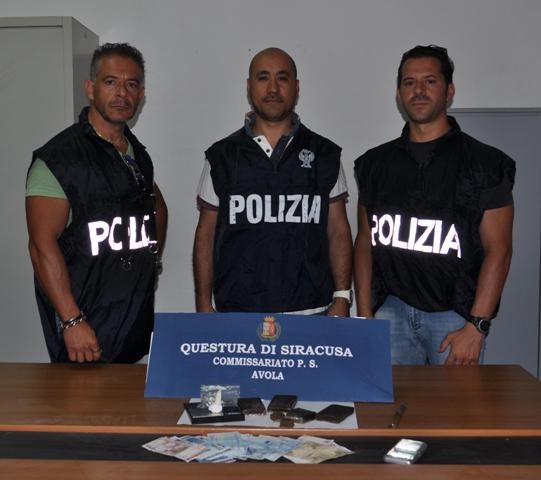 Avola: arrestati due uomini, dalla Polizia, per detenzione ai fini di spaccio
