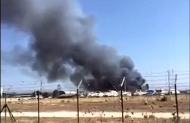 Siracusa: cantiere navale avvolto dalle fiamme in contrada Targia. Guarda il video