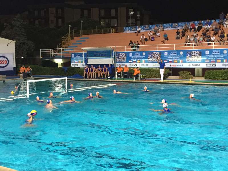 Siracusa, pallanuoto: esordio amaro per il Setterosa nel Trofeo Syracusae. Solo nei minuti finali arriva la sconfitta contro la nazionale Orange
