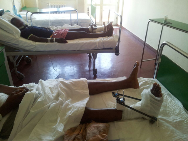 Due migranti tornano a camminare grazie all’Ortopedia dell’ospedale di Siracusa, plauso di Brugaletta