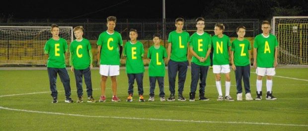 Alcuni ragazzi del settore giovanile del Palazzolo durante la festa siracusa times