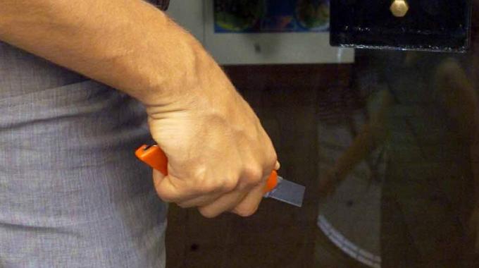 Lentini, rapina in banca: colpo di oltre 8.000 euro per tre uomini armati di taglierino