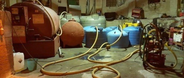 stazione-di-servizio-abusiva-830x480