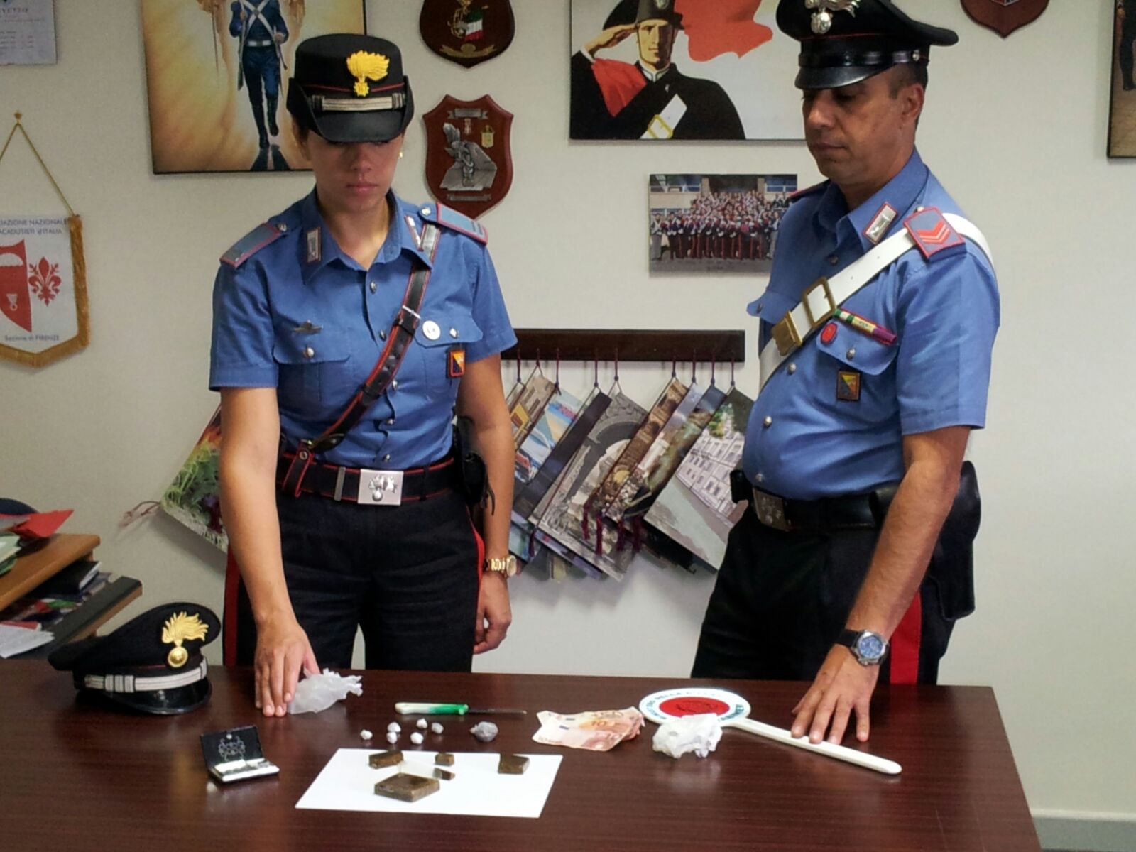 Avola, vasto controllo dei Carabinieri: 1 arresto, 8 persone deferite in stato di libertà e 3 segnalate alla Prefettura quali assuntori di stupefacenti
