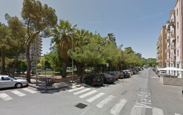 Siracusa, operazioni di messa in sicurezza in piazza Aldo Moro: saranno tagliati 19 pini