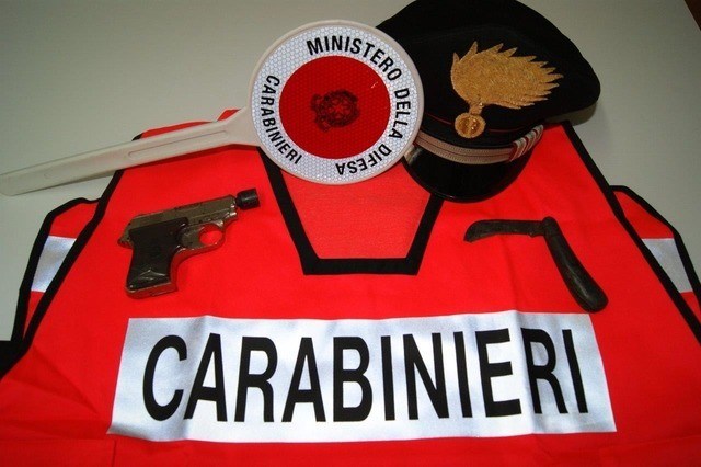 Pachino: trovato in possesso di una pistola a salve modificata. Arrestato dai Carabinieri