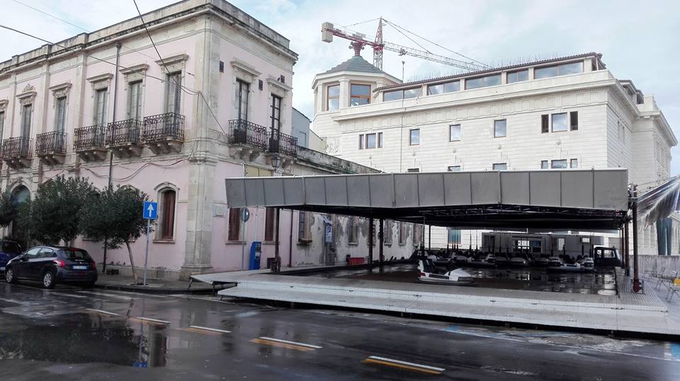 Siracusa: la circoscrizione Ortigia sulla giostra posizionata a Riva Nazario Sauro