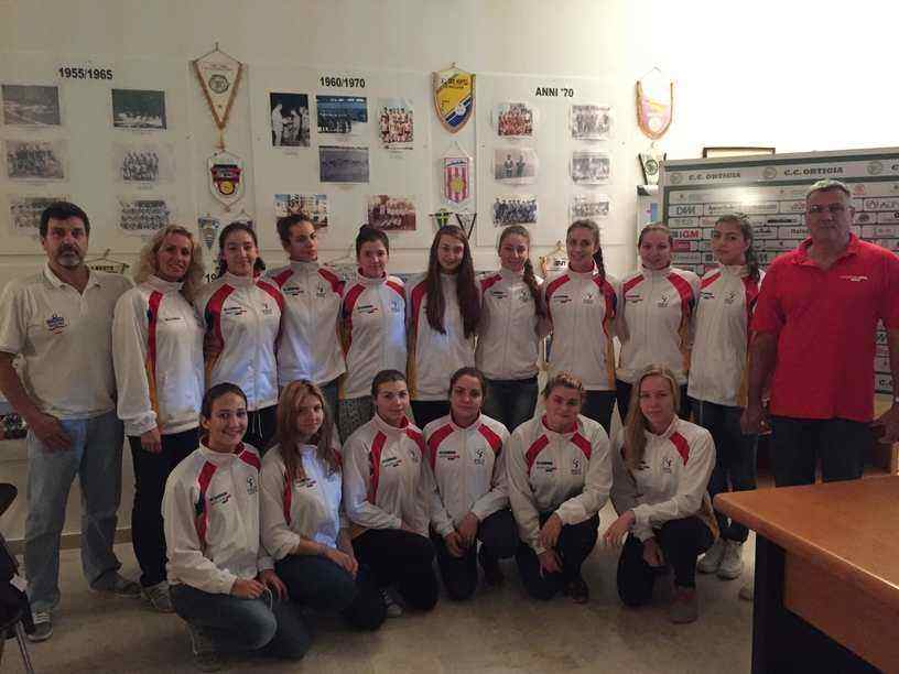 Il circolo canottieri Ortiga ospita nazionale rumena femminile under17 di Vlad Hagiu