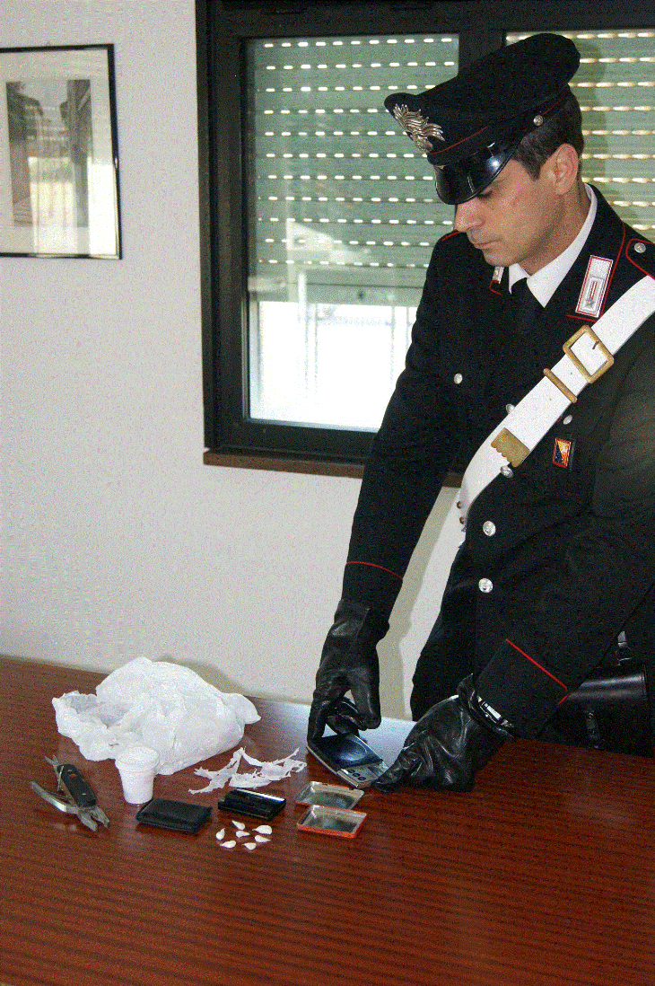 Floridia: arrestato 40enne per detenzione di droga ai fini di spaccio