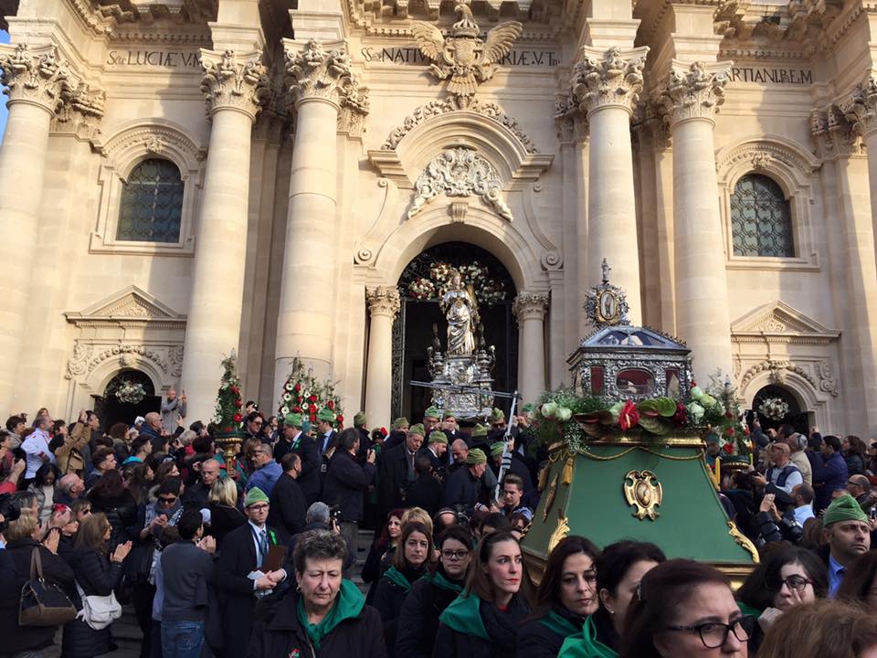 Siracusa abbraccia la sua Santa patrona, iniziano cosi i festeggiamenti in onore di Lucia