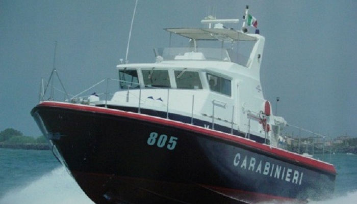 Augusta, Controlli dei Carabinieri sul litorale catanese, sequestrati 5 chili di novellame