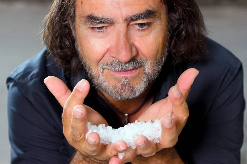 Noto. Carlo Muratori presenta al Teatro “Di Lorenzo”, il nuovo album “Sale”