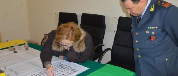 monete reperti archeologici lentini guardia di finanza siracusa times