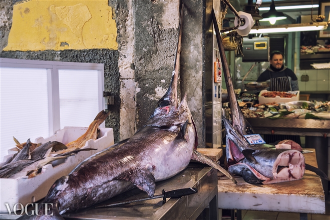 Siracusa. La pesca e il pescato, questi gli scatti di Adragna e Spicuglia scelti da Vogue Italia