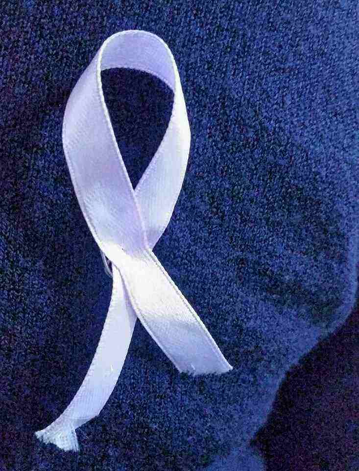 Siracusa. Domani l’Asp incontrerà i giovani in occasione della Giornata del “Fiocchetto Lilla”