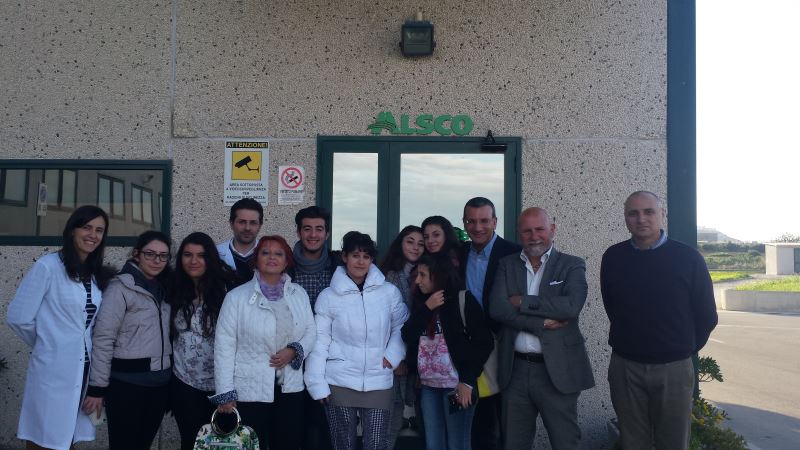 Siracusa. Gli allievi del “Gagini” in vista allo stabilimento A.L.S.C.O di Melilli