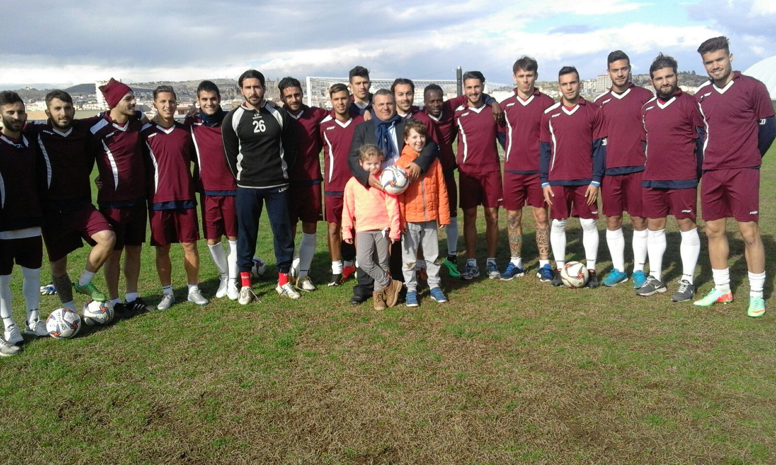 Noto Calcio. Il presidente onorario incontra la rosa granata