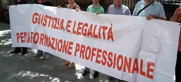 Lavoratori della Formazione Professionale senza stipendio. Vinciullo: “una situazione insostenibile”