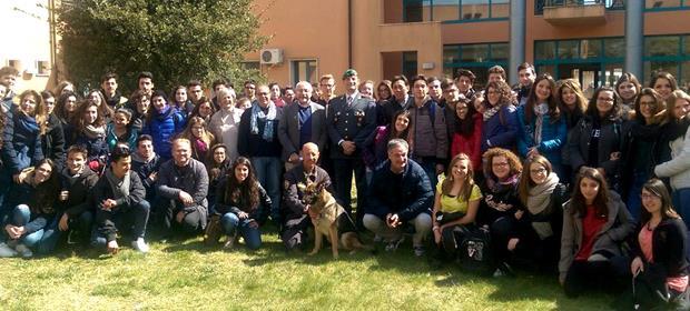 Palazzolo. Studenti a lezione di legalità con la Guardia di Finanza