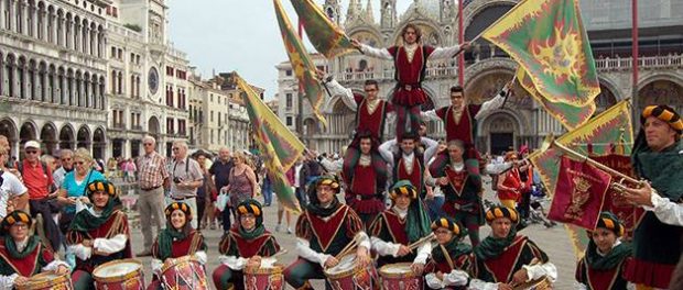 I Musici e Sbandieratori Città di Noto