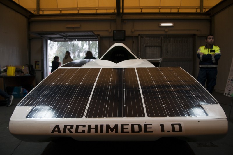Siracusa. La solar car Archimede del team Futuro Solare, presentata in un convegno per la mobilità sostenibile