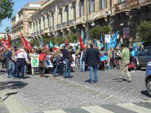 corteo siracusa risorse - siracusatimes