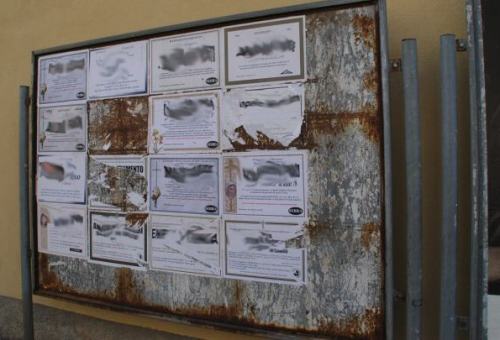 Siracusa. Annunci funebri, assessore Scrofani: “vietati quelli affissi fuori dagli spazi”