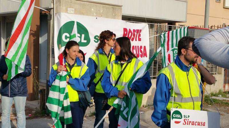 Siracusa. Sit in di protesta dei Postali contro le nuove modalità di lavoro e di servizio