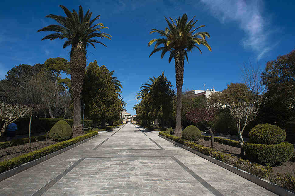 Palazzolo Acreide: tentata violenza sessuale nella villa comunale, arrestato 21enne dai Carabinieri