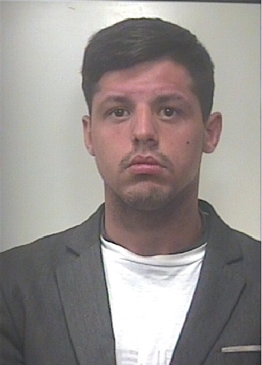 Augusta: arrestato 22enne per rapina e maltrattamenti in famiglia