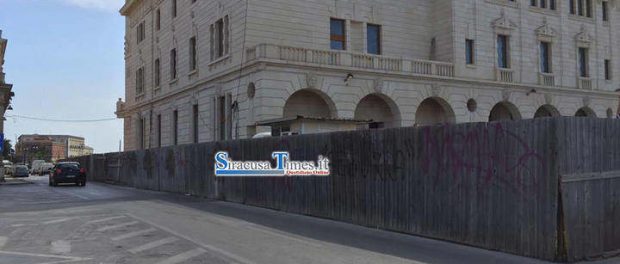 recinzione cantiere poste ortigia - siracusatimes (2)