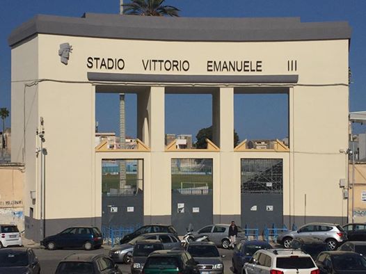 Siracusa. Riposizionata l’intitolazione sul Portale Monumentale dello stadio comunale
