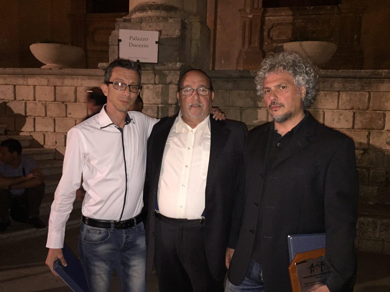 Noto. Premiati dall’Ail, in occasione della “Giornata nazione per la lotta contro leucemie, linfomi e mieloma” i colleghi Gianni Catania e Seby Spicuglia