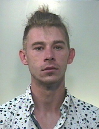 Siracusa, ai domiciliari a Pachino ma sorpreso dai Carabinieri al Bingo di via Elorina: arrestato