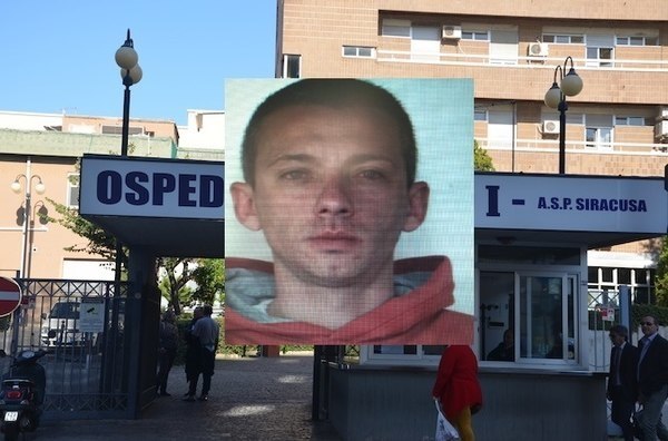 Siracusa. Evade dai domiciliari, non lo salva nemmeno la moglie gravida in ospedale: arrestato