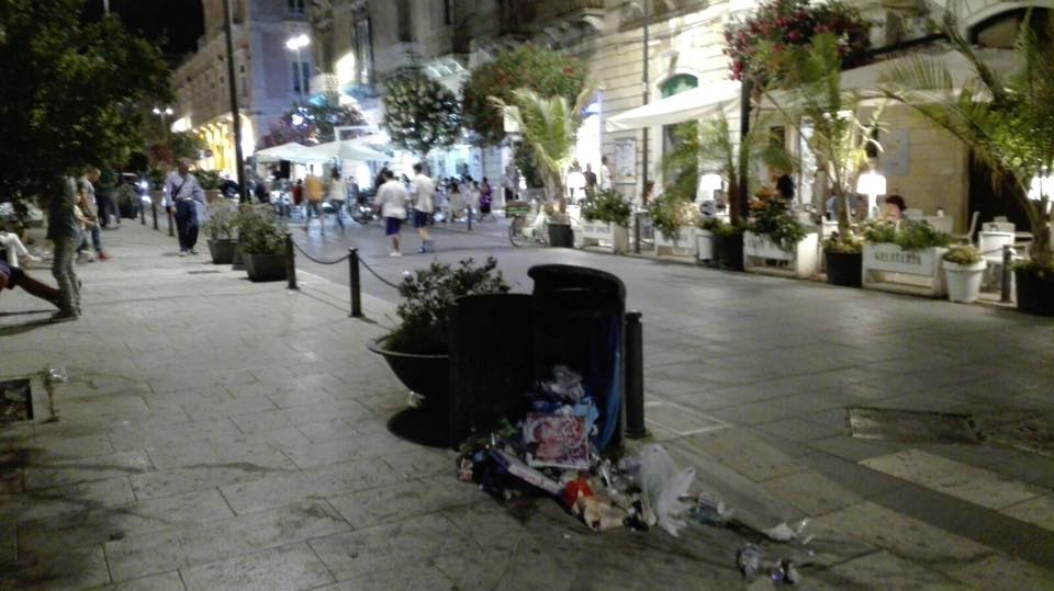 Siracusa, la soluzione del Comune contro l’emergenza rifiuti: differenziata obbligatoria