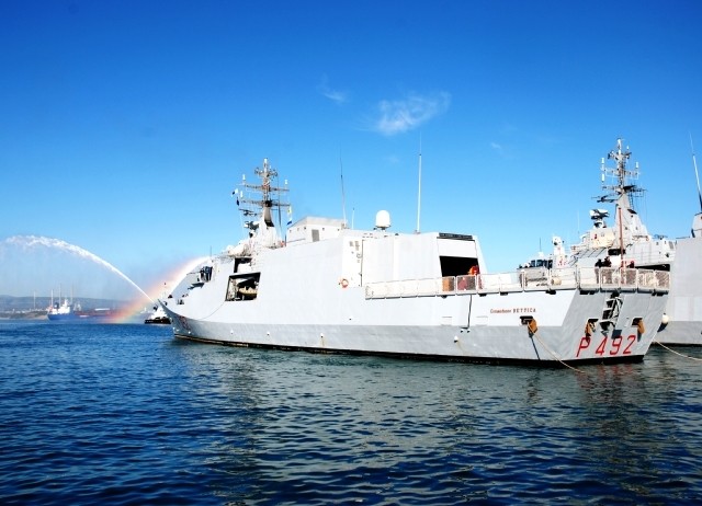 Immigrazione. Fiocco rosa sulla Nave Bettica: è nata la piccola Joy Aurora, sbarca ad Augusta